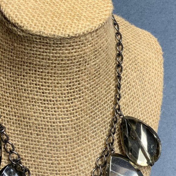 Express Chunky Statement Necklace 16 In Gunmetal Silver Faceted Teardrop Dangles - Picture 5 of 8